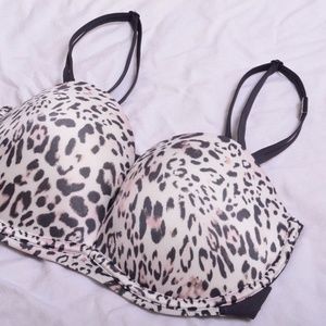 VICTORIA'S SECRET VERY SEXY ANIMAL PRINT  32DD